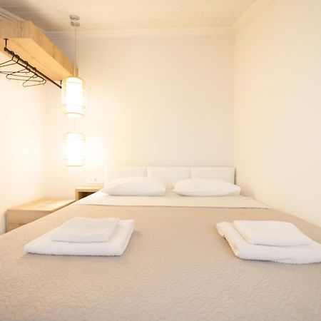 Mystery Suites And Apartments Neoi Poroi Bagian luar foto