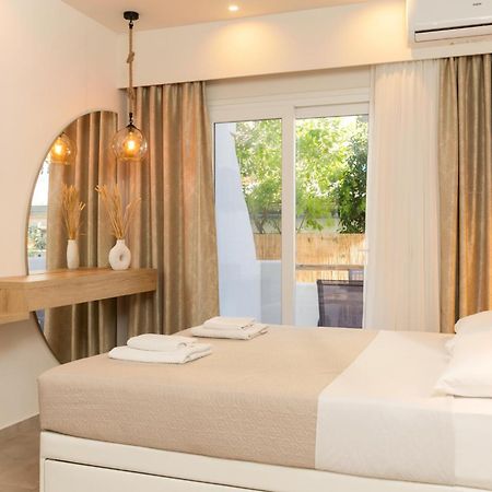 Mystery Suites And Apartments Neoi Poroi Bagian luar foto