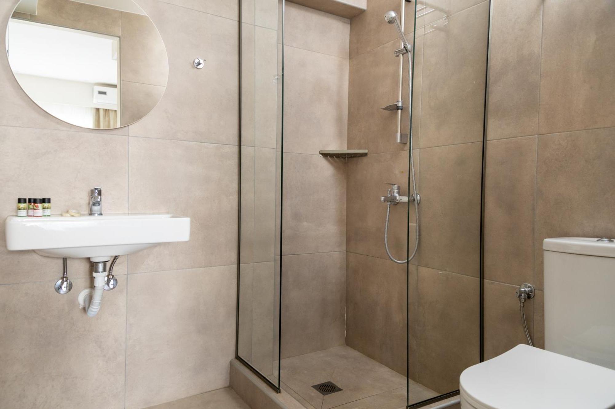 Mystery Suites And Apartments Neoi Poroi Bagian luar foto
