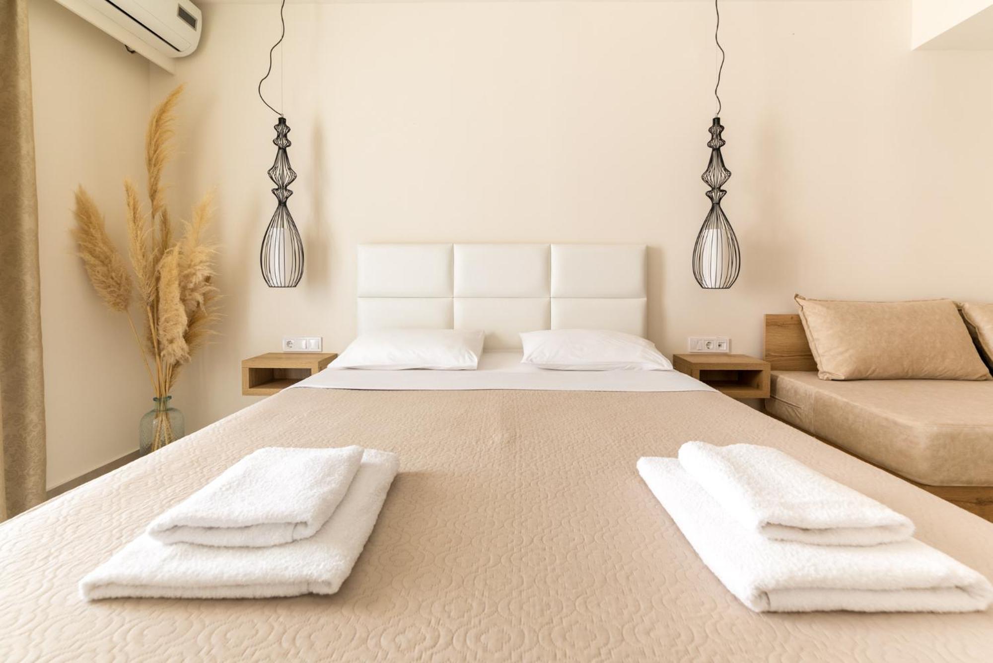 Mystery Suites And Apartments Neoi Poroi Bagian luar foto