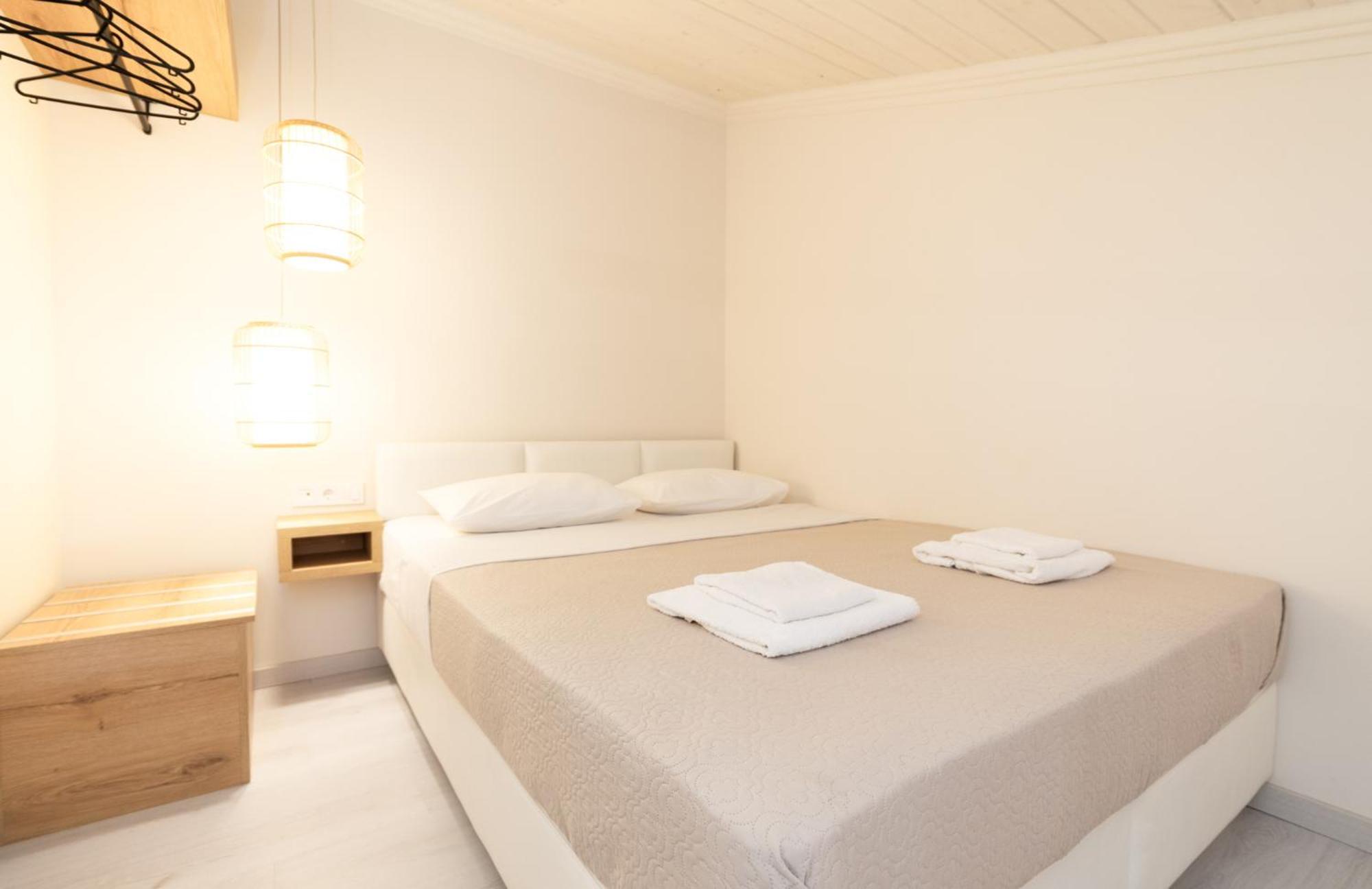 Mystery Suites And Apartments Neoi Poroi Bagian luar foto