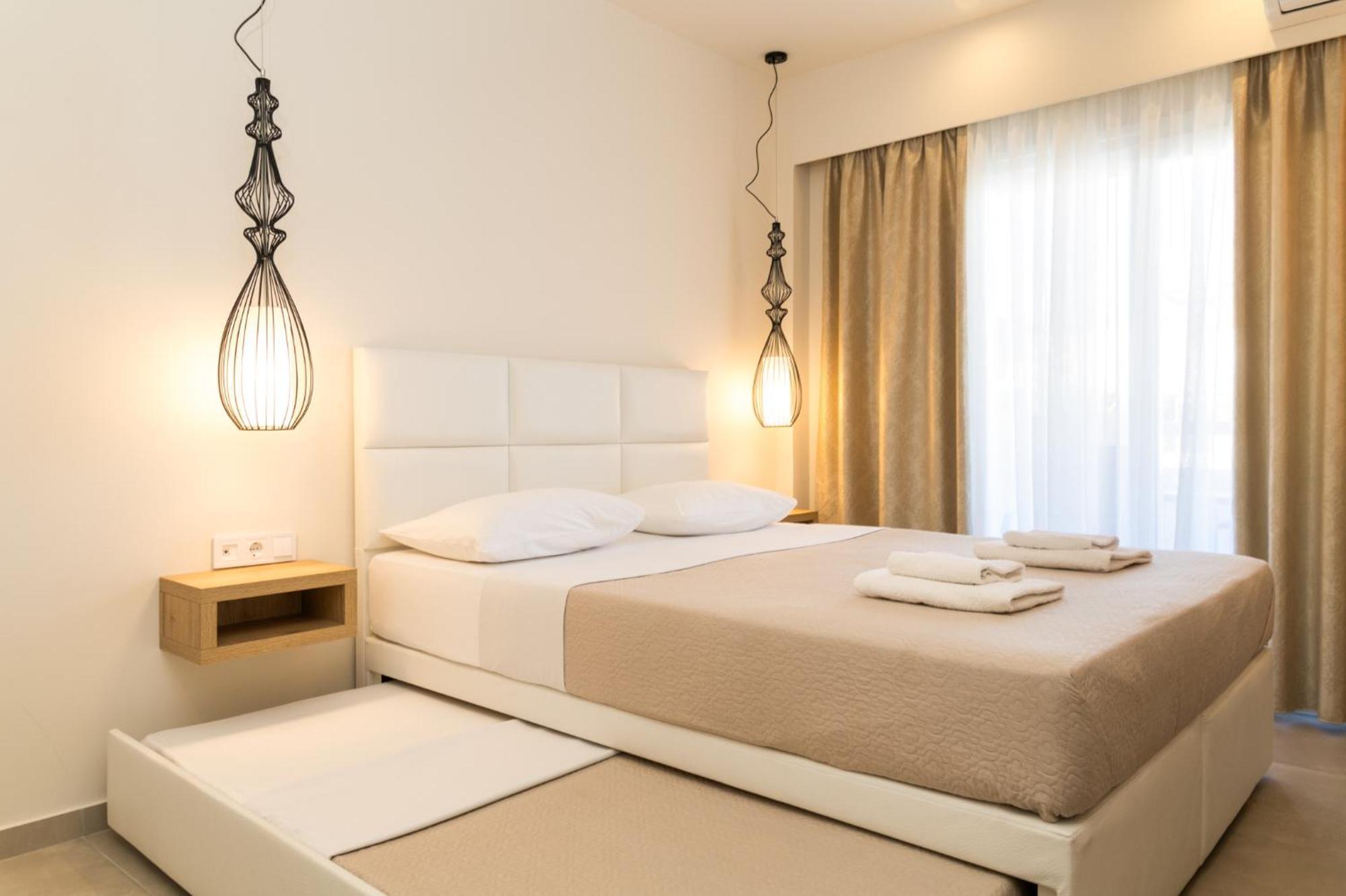 Mystery Suites And Apartments Neoi Poroi Bagian luar foto