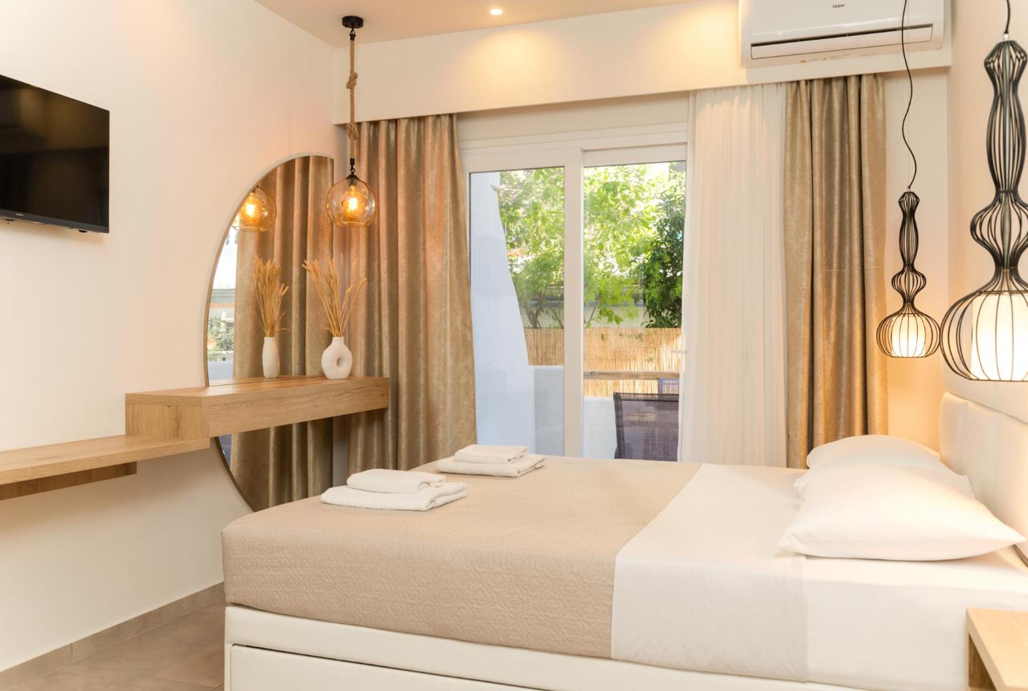 Mystery Suites And Apartments Neoi Poroi Bagian luar foto